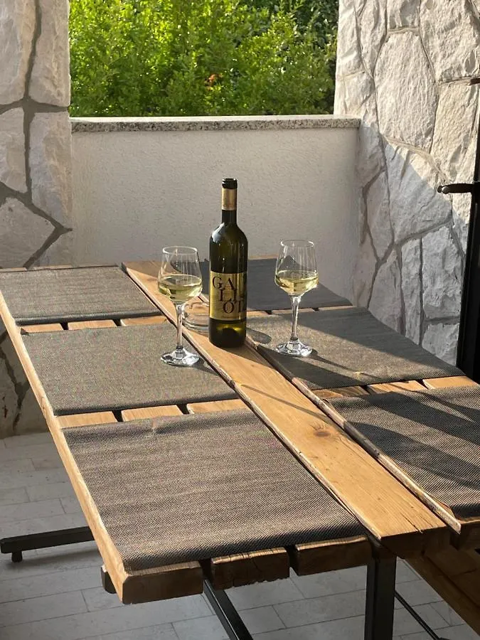 Apartment Mateo Trogir